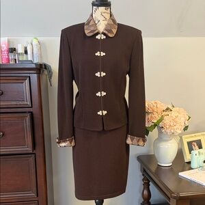 St John Elegant embellished Brown Women's evening Skirt Suit Size 10